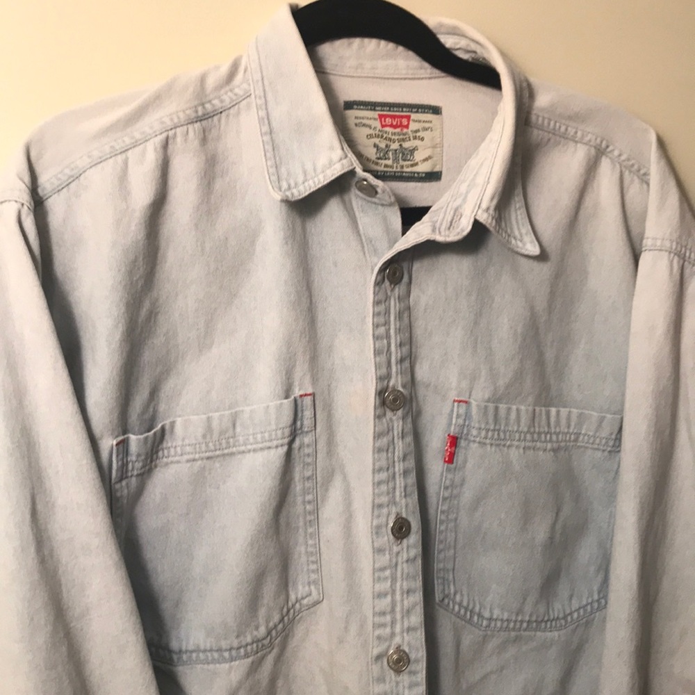 Authentic Vintage Men’s Levi’s Denim Shirt